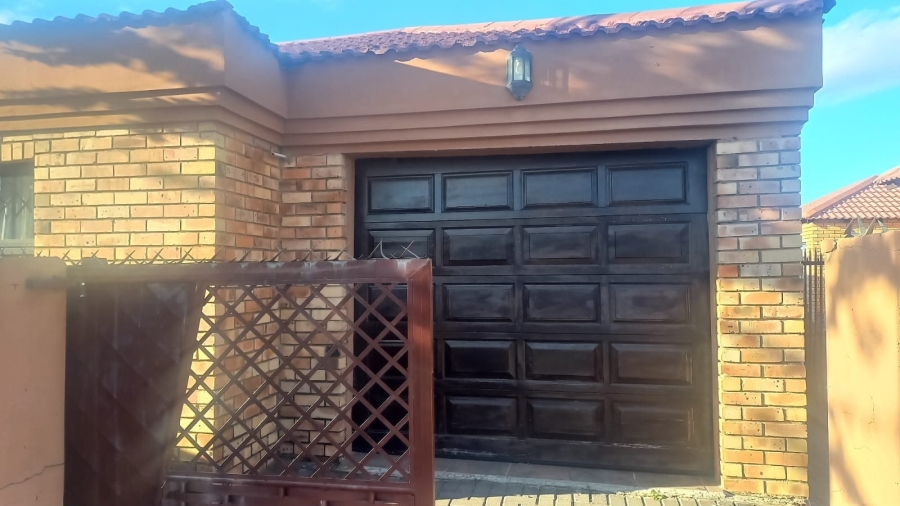 3 Bedroom Property for Sale in Grasslands Free State